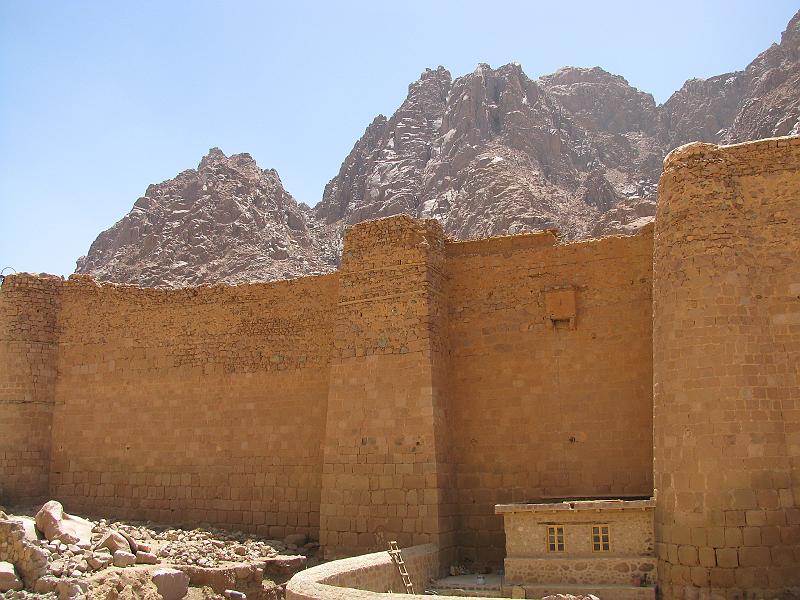 Sharm-el-Sheikh 327.jpg - Katharinen-Kloster & Mosesberg
St. Catherine monastery - Mount Sinai - Moses Mountain
Egypt - Sinai